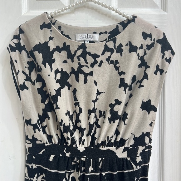 Tibi Cap Sleeve Sheath Dress - Picture 3 of 6